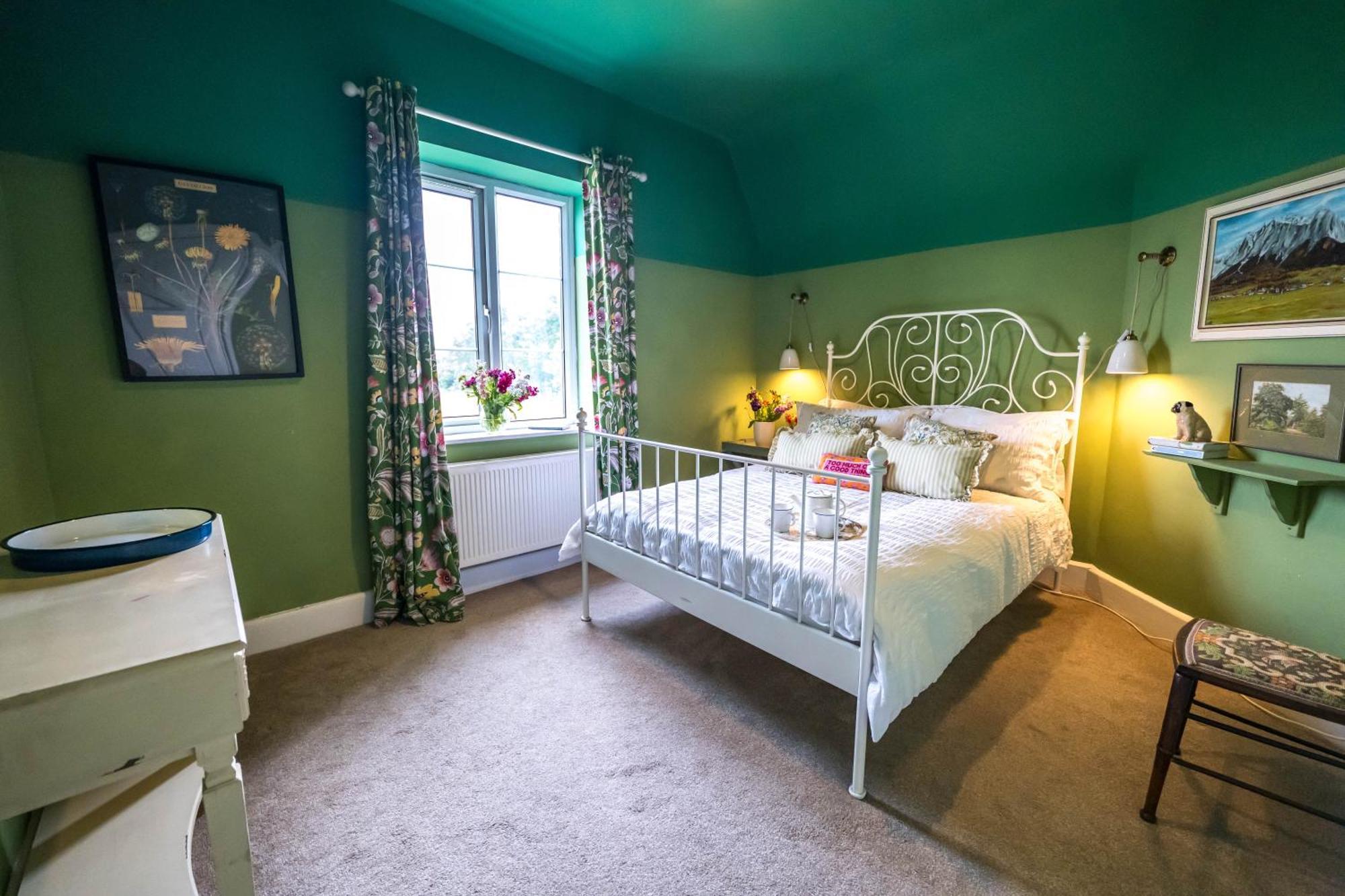Large Country Cottage, Sleeps 8 - Spa Facilities, Garden Bar, Catering Services, Free Parking, Nature Reserve, Hen Parties Scunthorpe Exterior foto
