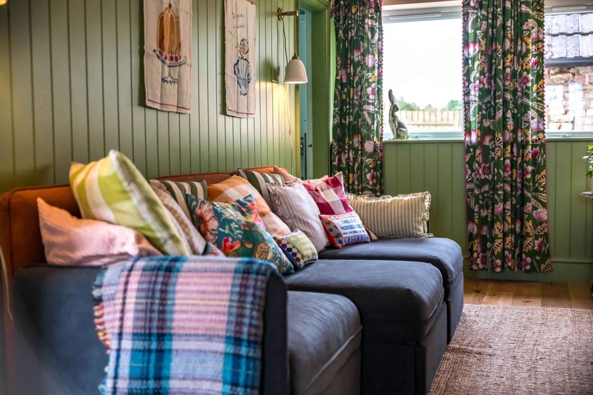 Large Country Cottage, Sleeps 8 - Spa Facilities, Garden Bar, Catering Services, Free Parking, Nature Reserve, Hen Parties Scunthorpe Exterior foto
