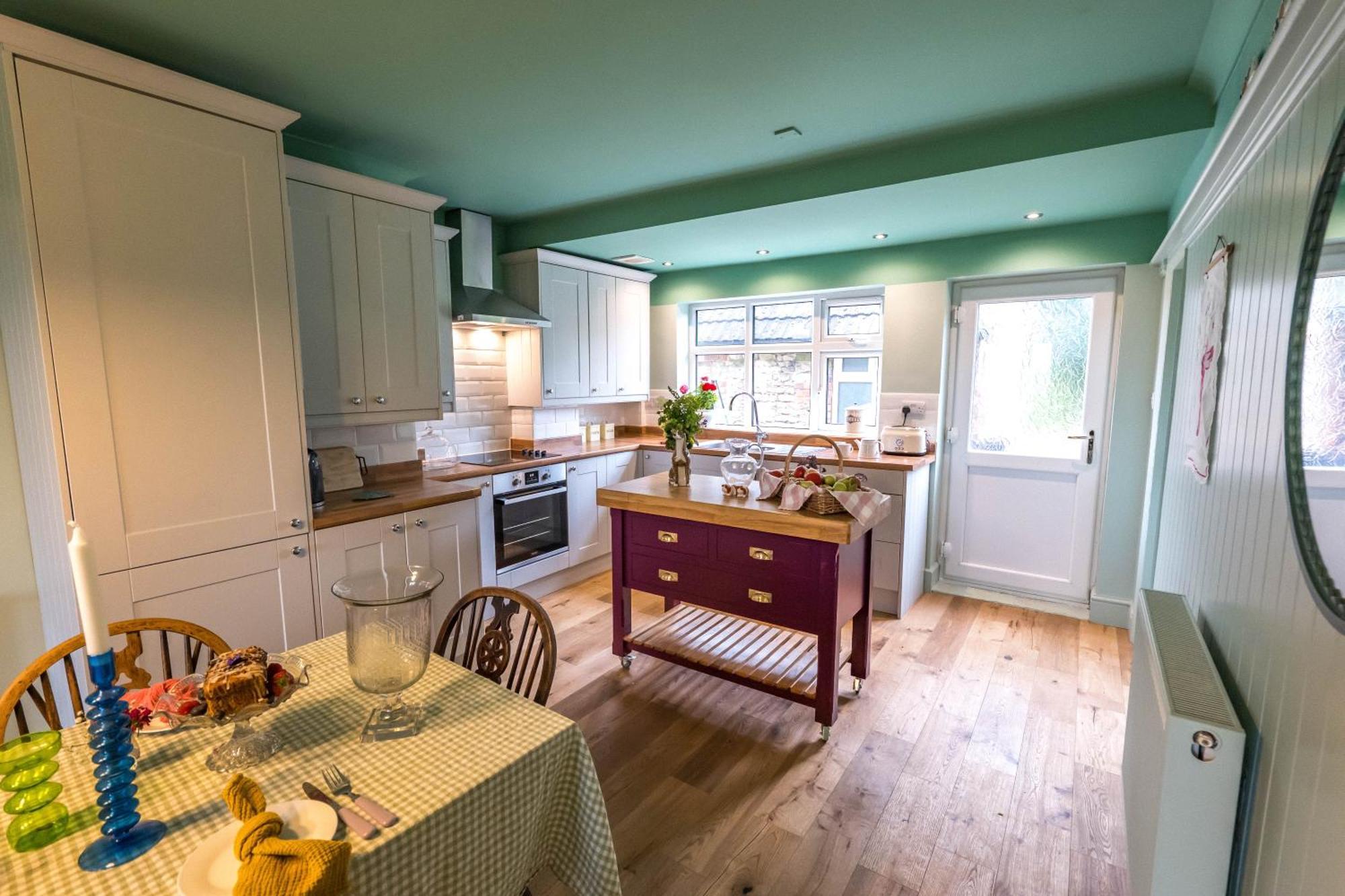 Large Country Cottage, Sleeps 8 - Spa Facilities, Garden Bar, Catering Services, Free Parking, Nature Reserve, Hen Parties Scunthorpe Exterior foto